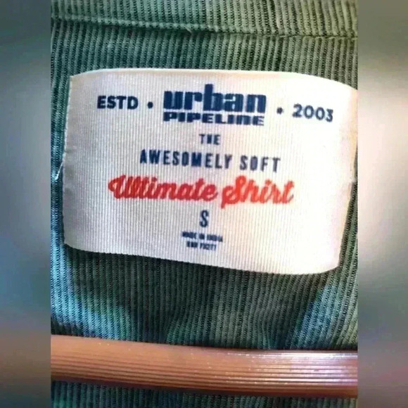 Urban Pipeline Men's Long Sleeve Green Button Down | Size Small - Picture 3 of 4